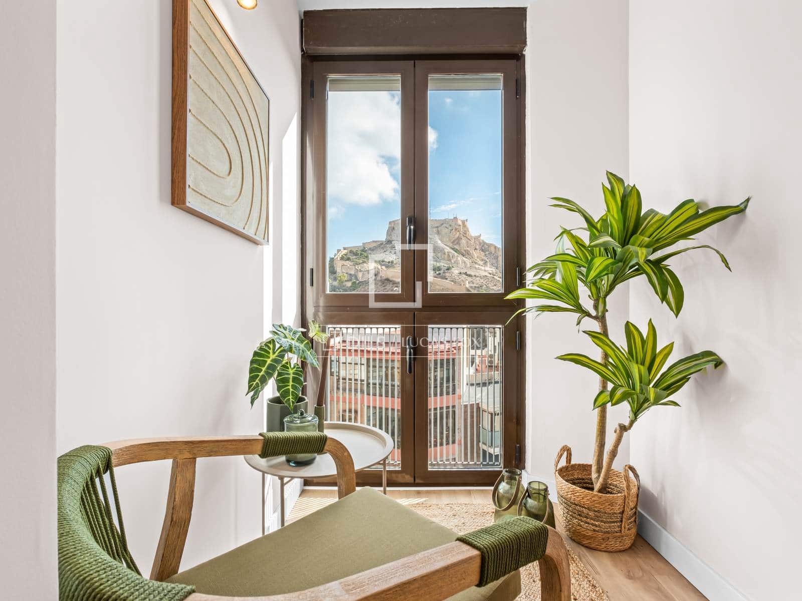 2 soveværelse Lejlighed til salg i Alicante by - € 439.000 (Ref: 10160238)