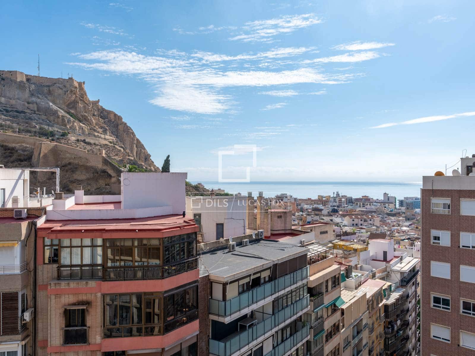 2 soveværelse Lejlighed til salg i Alicante by - € 439.000 (Ref: 10160238)