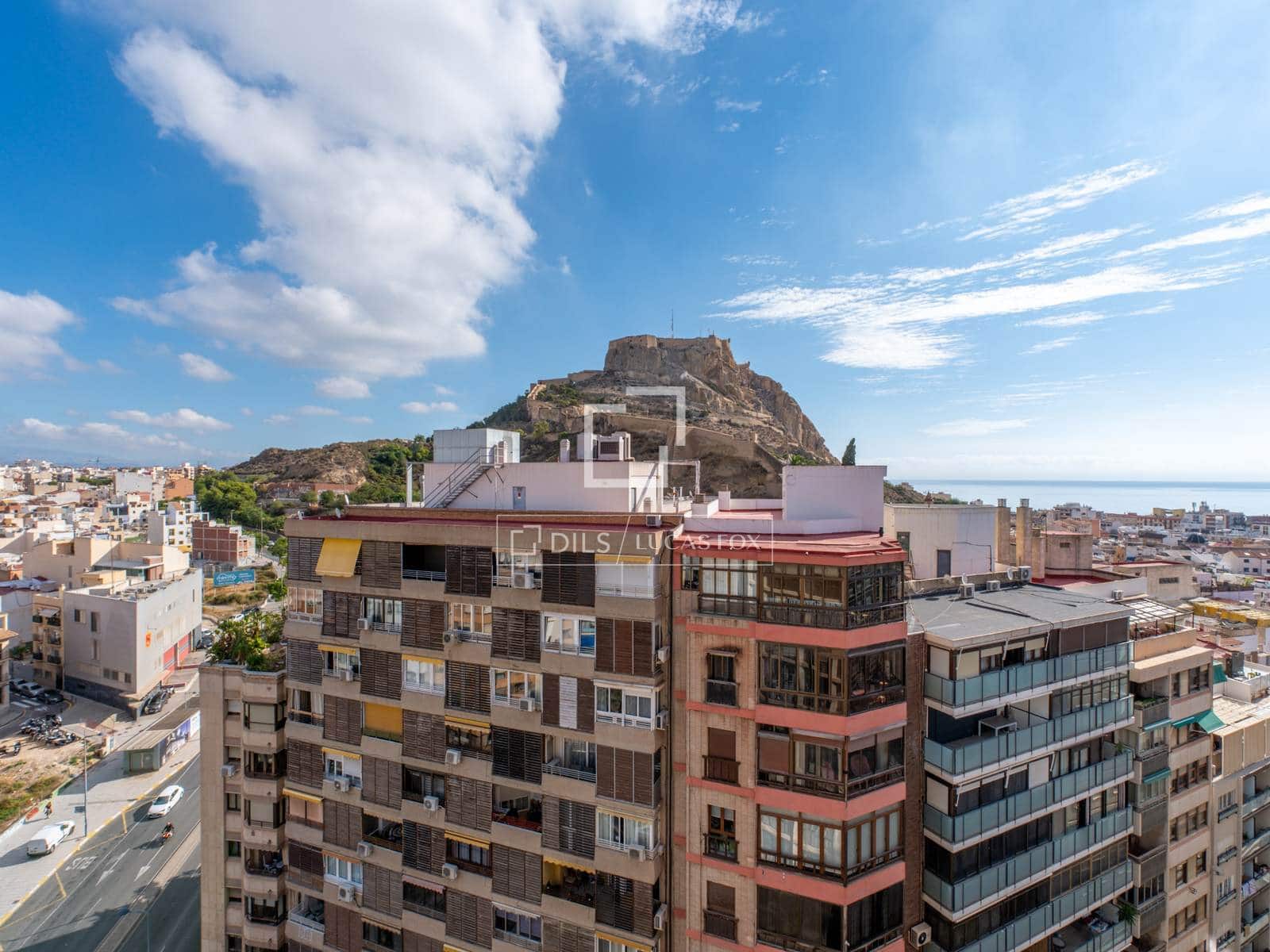 2 soveværelse Lejlighed til salg i Alicante by - € 439.000 (Ref: 10160238)
