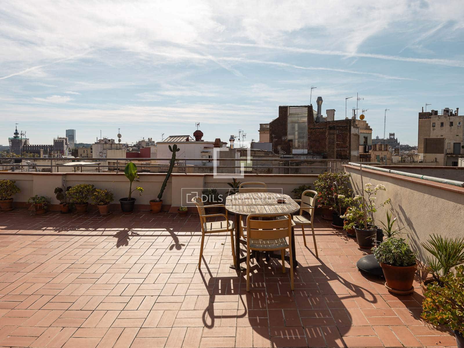 2 soveværelse Lejlighed til salg i Barcelona by - € 485.000 (Ref: 10160239)