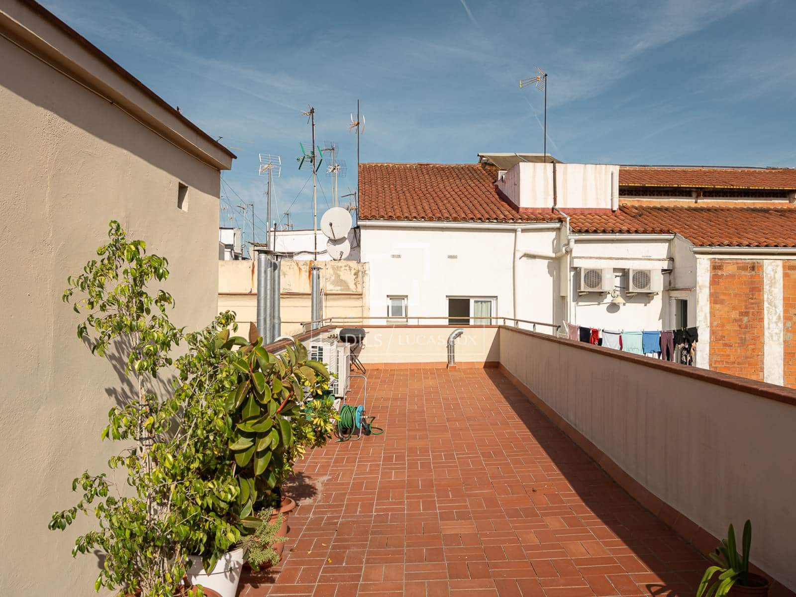 2 soveværelse Lejlighed til salg i Barcelona by - € 485.000 (Ref: 10160239)