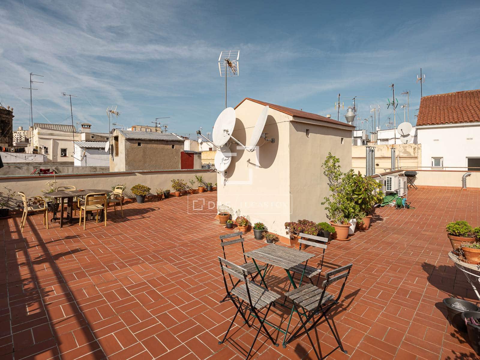 2 soveværelse Lejlighed til salg i Barcelona by - € 485.000 (Ref: 10160239)
