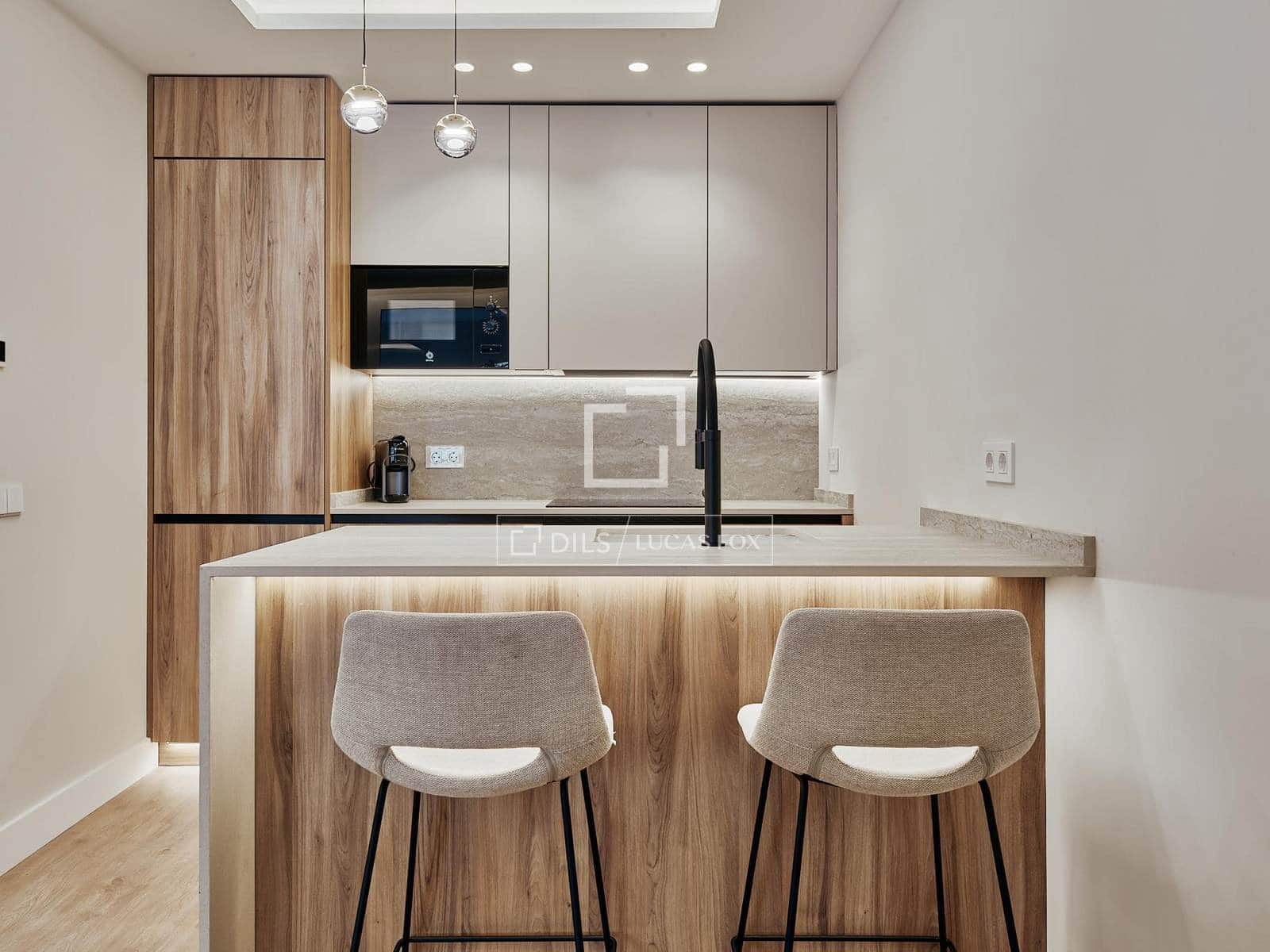 3 soveværelse Lejlighed til salg i Madrid by - € 1.989.000 (Ref: 10160240)