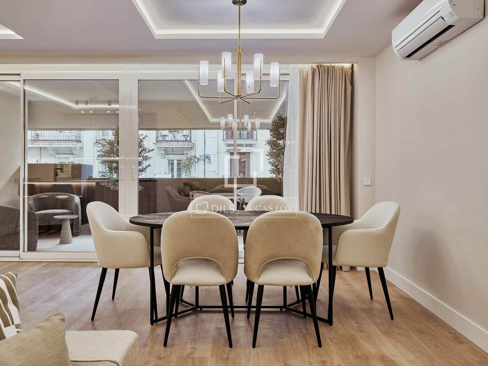 3 soveværelse Lejlighed til salg i Madrid by - € 1.989.000 (Ref: 10160240)
