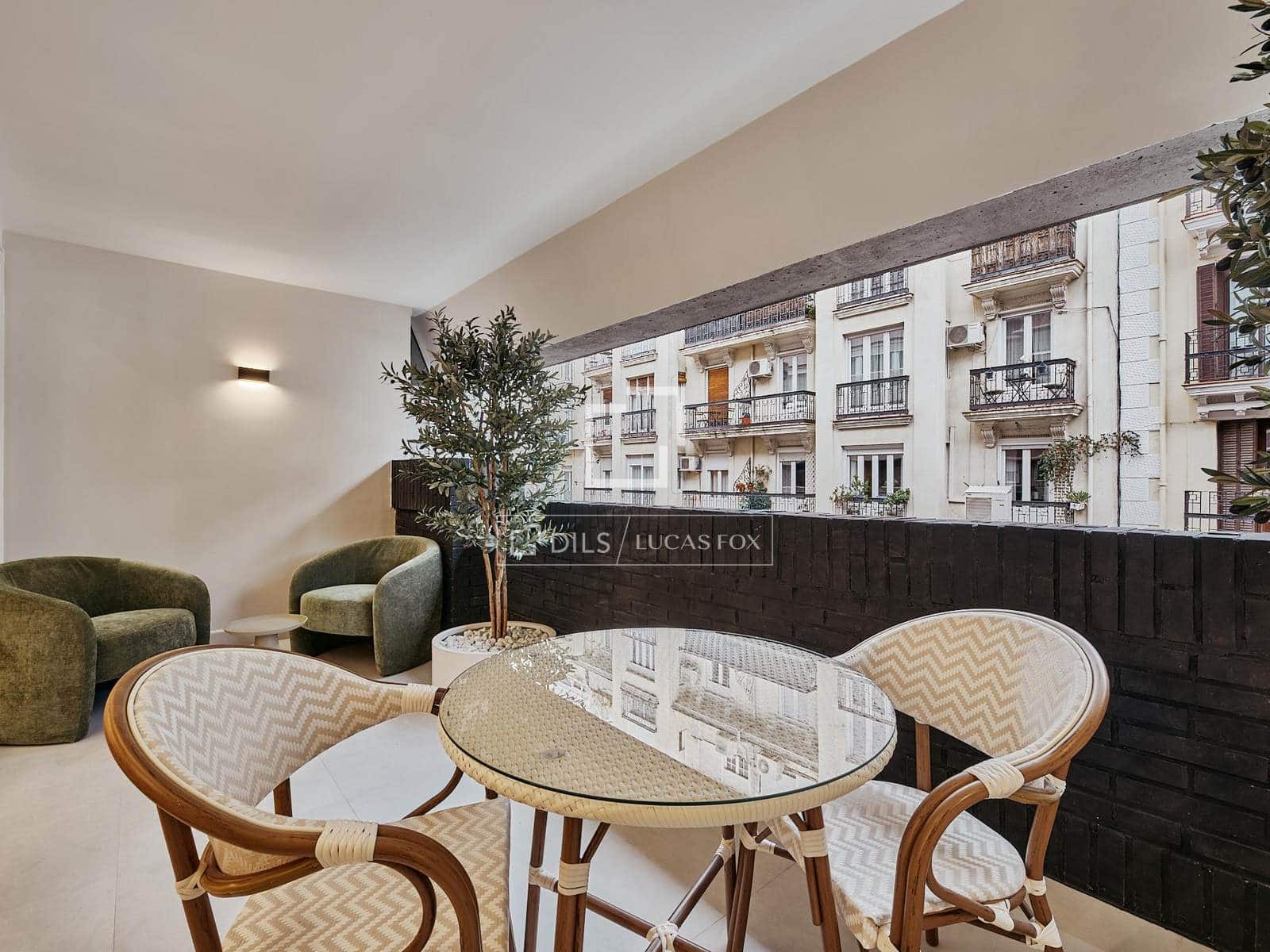3 soveværelse Lejlighed til salg i Madrid by - € 1.989.000 (Ref: 10160240)