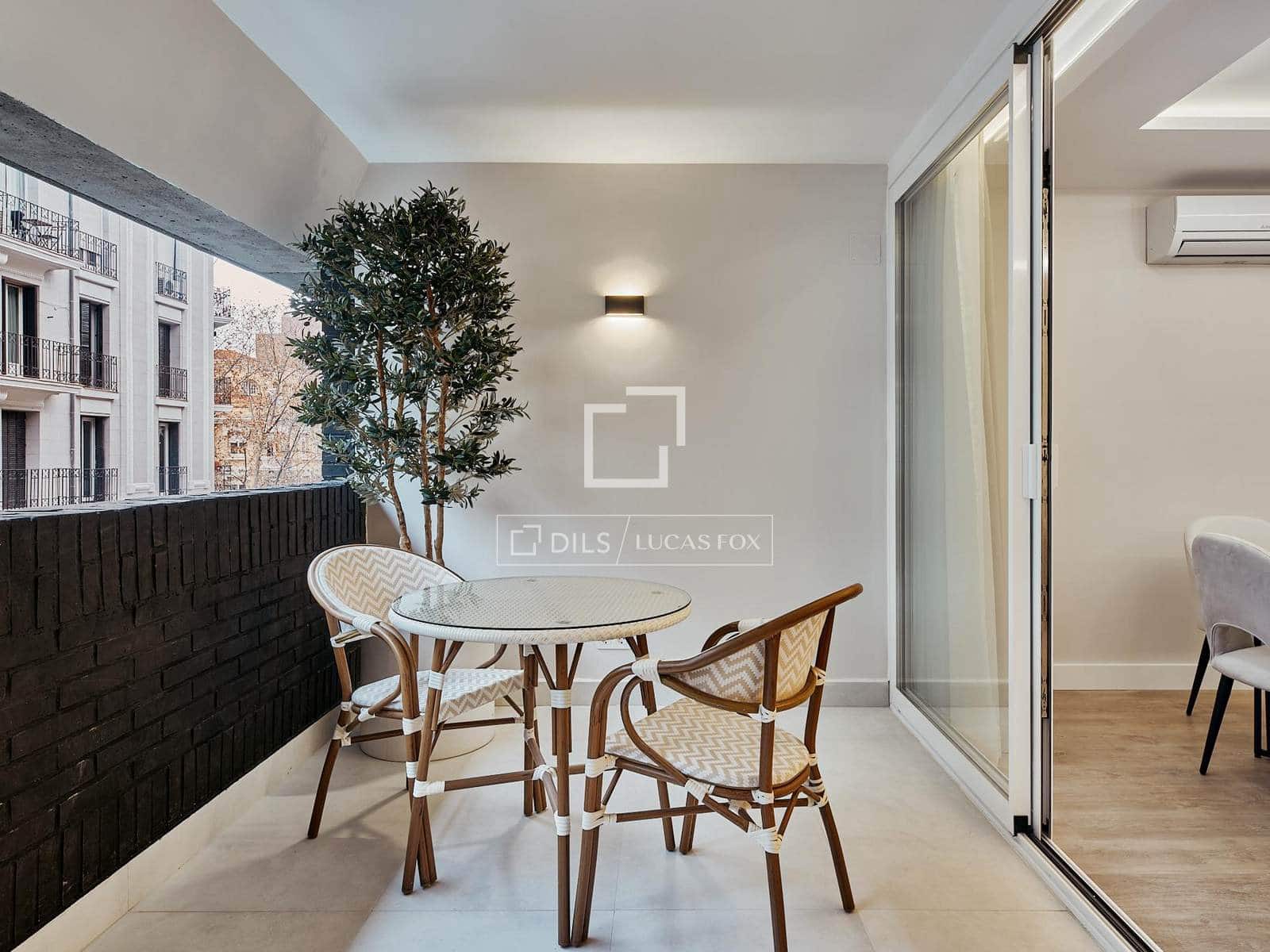 3 soveværelse Lejlighed til salg i Madrid by - € 1.989.000 (Ref: 10160240)
