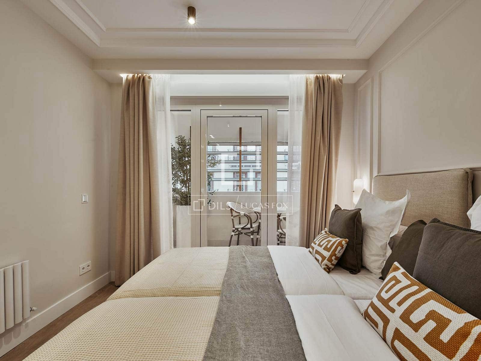 3 soveværelse Lejlighed til salg i Madrid by - € 1.989.000 (Ref: 10160240)