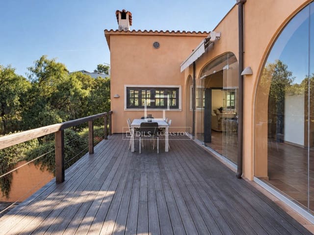 5 makuuhuone Huvila myytävänä paikassa Santa Ponsa, Calvià mukana uima-altaan 
autotalli - 1 700 000 € (Ref: 10160241)