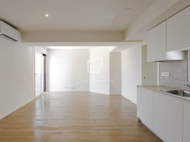 2 slaapkamer Appartement te huur in Madrid stad - € 1.550 (Ref: 10160509)