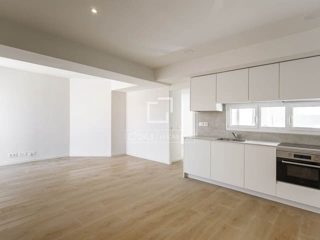 2 slaapkamer Appartement te huur in Madrid stad - € 1.550 (Ref: 10160509)
