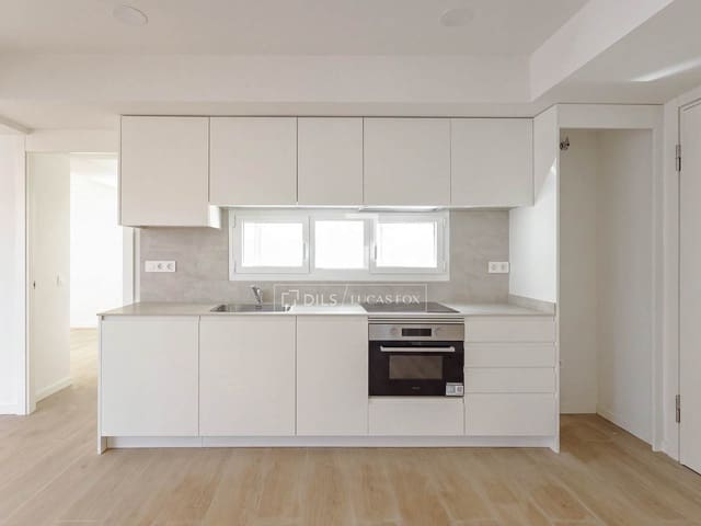 2 slaapkamer Appartement te huur in Madrid stad - € 1.550 (Ref: 10160509)