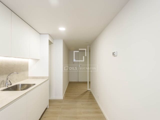 Appartement de 2 chambres à louer à Madrid ville avec garage - 1 900 € (Ref: 10160510)