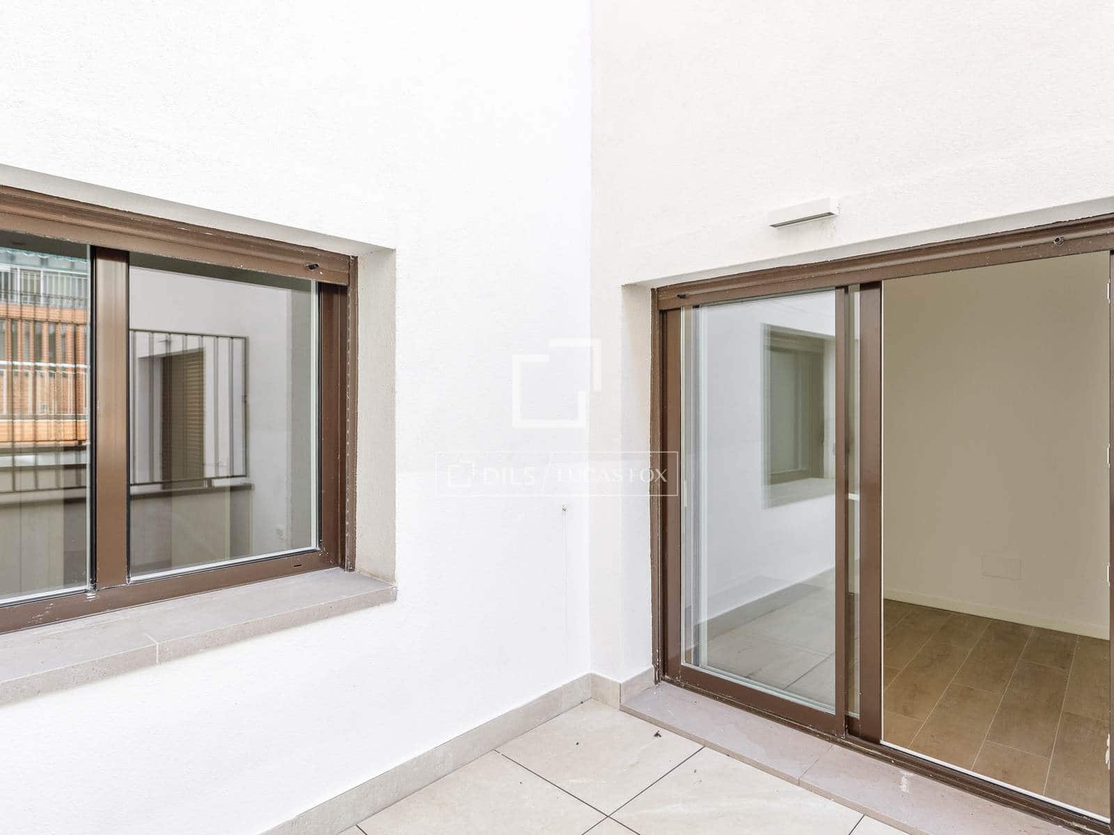 Appartement de 2 chambres à louer à Madrid ville avec garage - 1 900 € (Ref: 10160510)