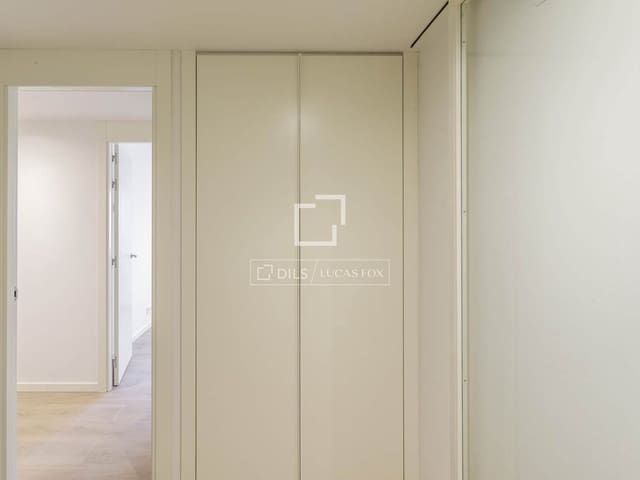 Appartement de 2 chambres à louer à Madrid ville avec garage - 1 900 € (Ref: 10160510)