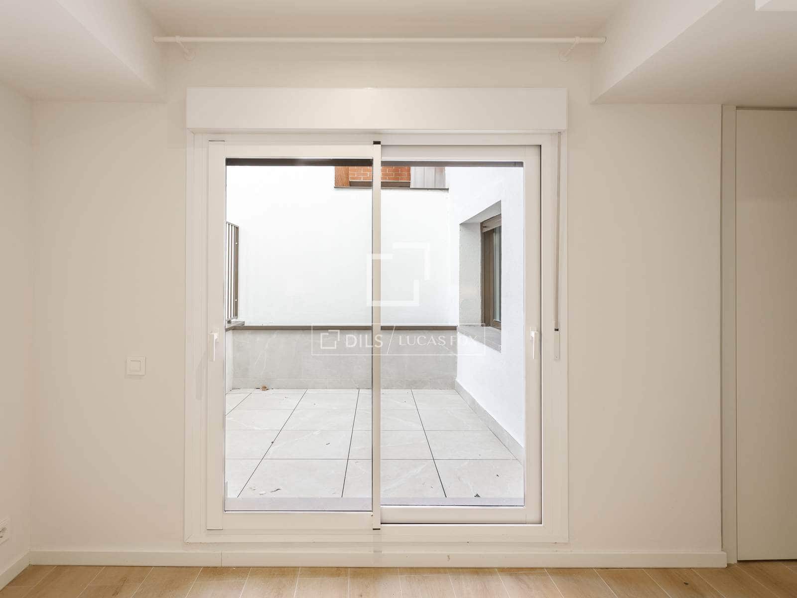 Appartement de 2 chambres à louer à Madrid ville avec garage - 1 900 € (Ref: 10160510)