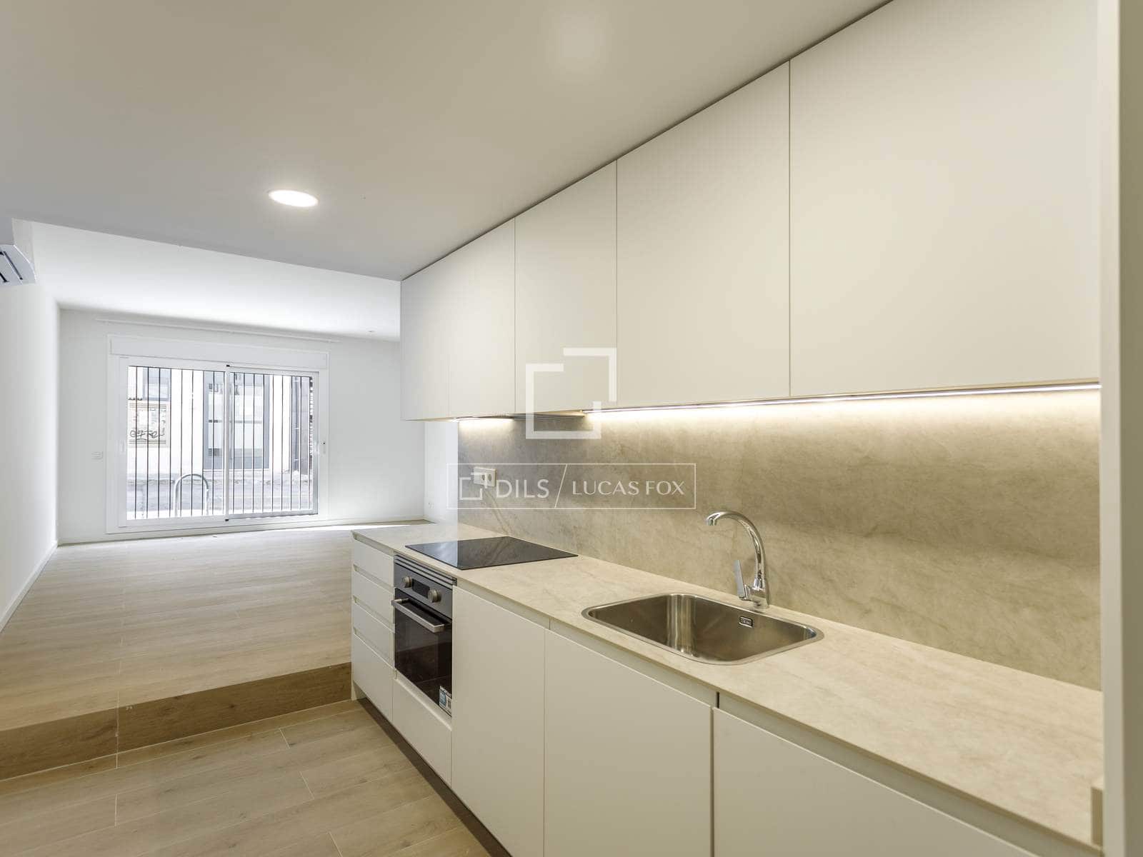 Appartement de 2 chambres à louer à Madrid ville avec garage - 1 900 € (Ref: 10160510)
