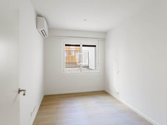 Appartement de 2 chambres à louer à Madrid ville avec garage - 1 900 € (Ref: 10160510)