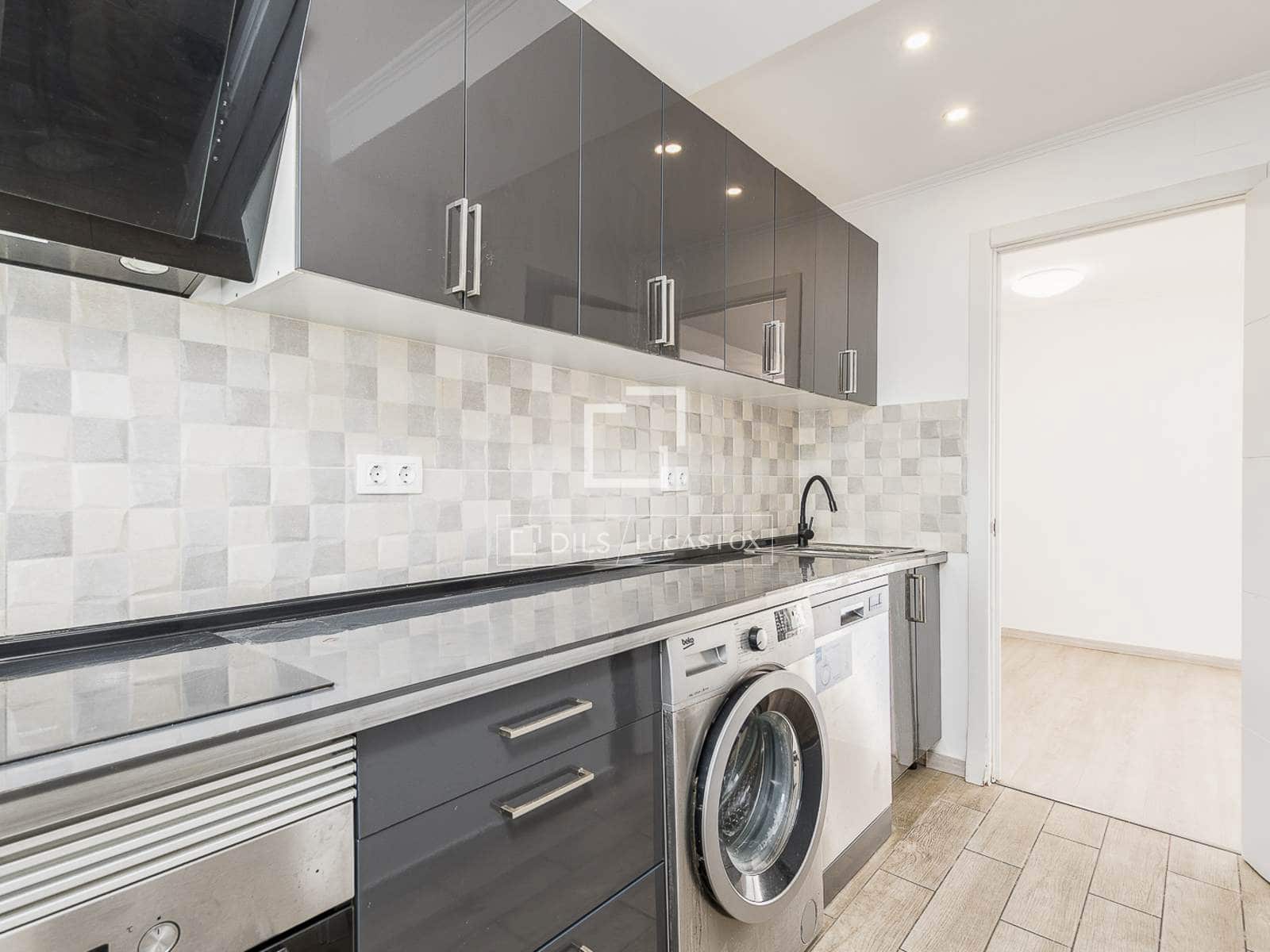 3 soverom Leilighet til salgs i Barcelona by - € 595 000 (Ref: 10160511)