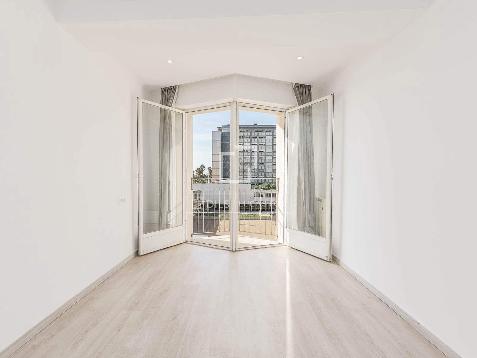 3 soverom Leilighet til salgs i Barcelona by - € 595 000 (Ref: 10160511)