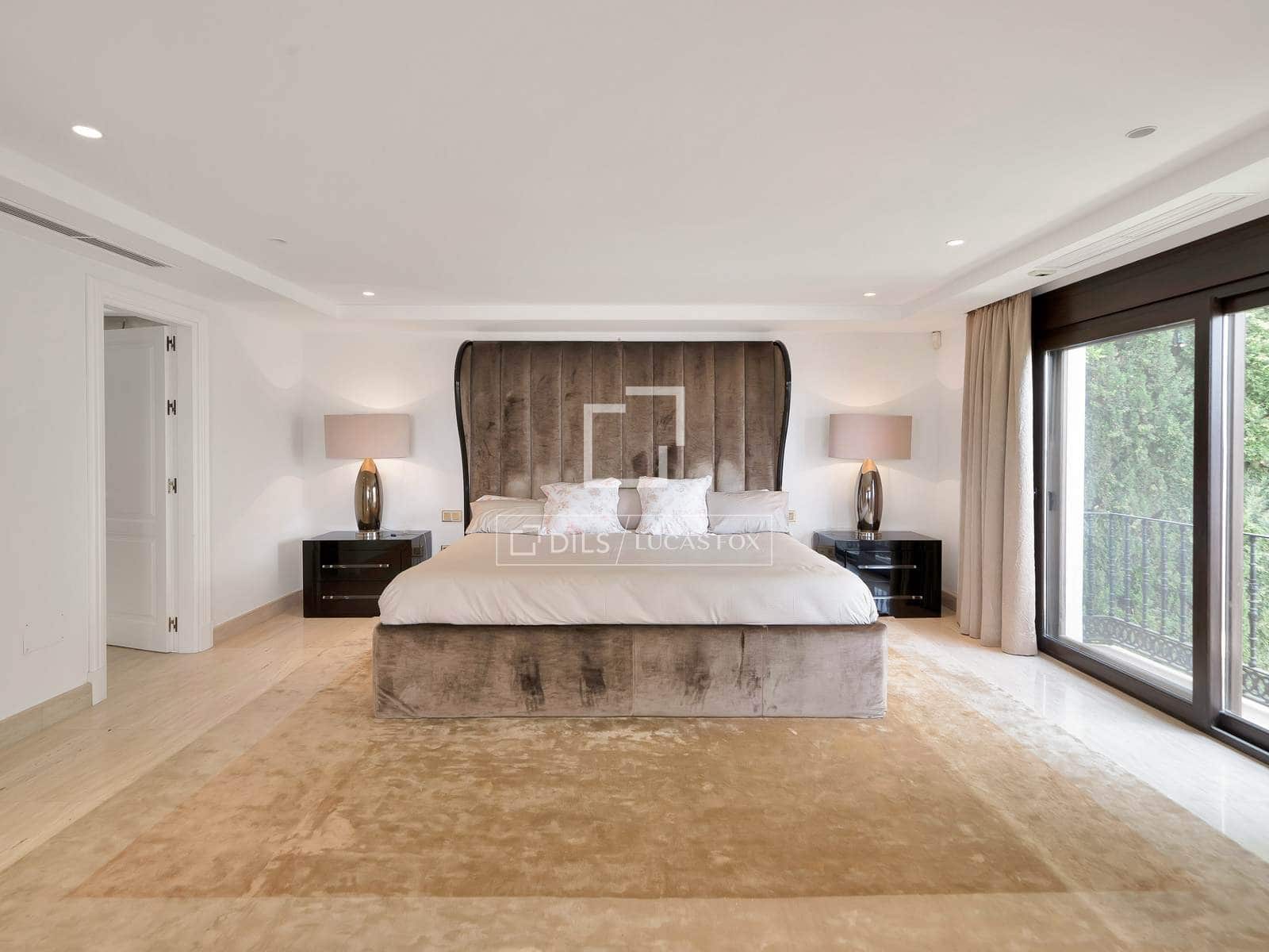 7 bedroom Villa for sale in Benahavis with pool garage - € 3,100,000 (Ref: 10160610)
