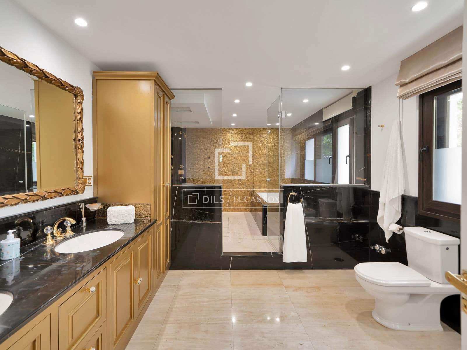 7 bedroom Villa for sale in Benahavis with pool garage - € 3,100,000 (Ref: 10160610)