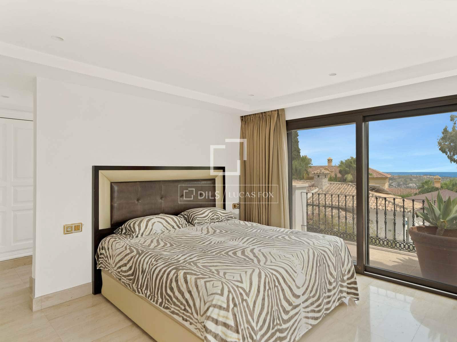 7 bedroom Villa for sale in Benahavis with pool garage - € 3,100,000 (Ref: 10160610)