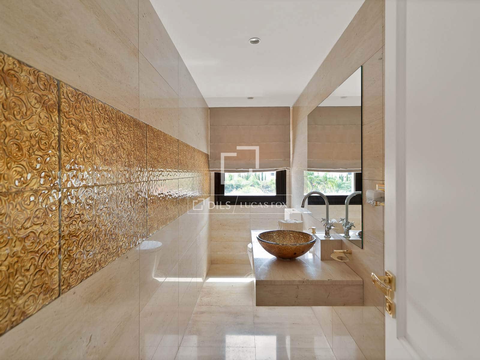 7 bedroom Villa for sale in Benahavis with pool garage - € 3,100,000 (Ref: 10160610)