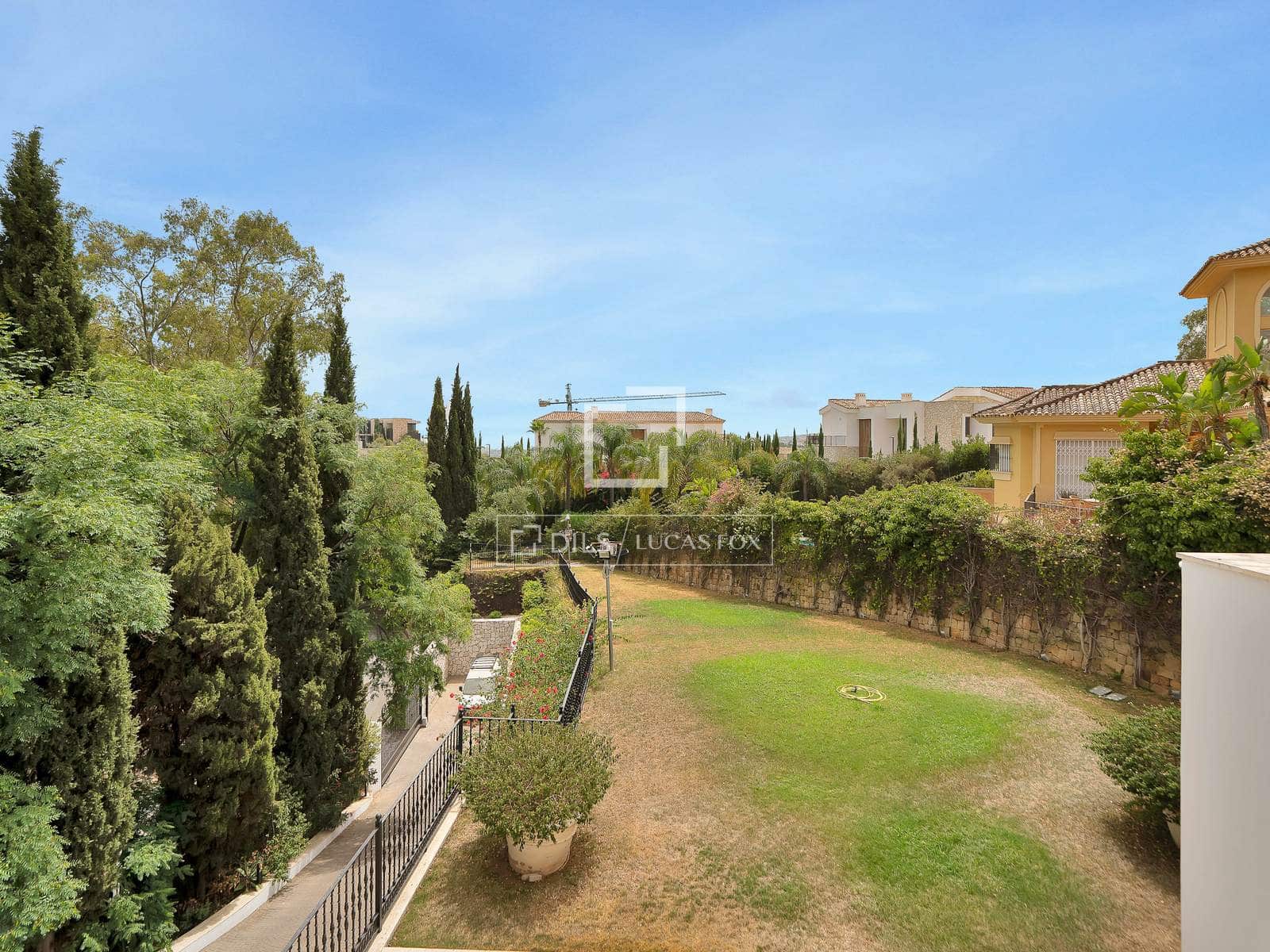 7 bedroom Villa for sale in Benahavis with pool garage - € 3,100,000 (Ref: 10160610)