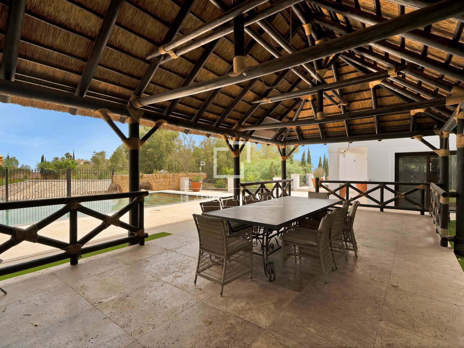 7 bedroom Villa for sale in Benahavis with pool garage - € 3,100,000 (Ref: 10160610)