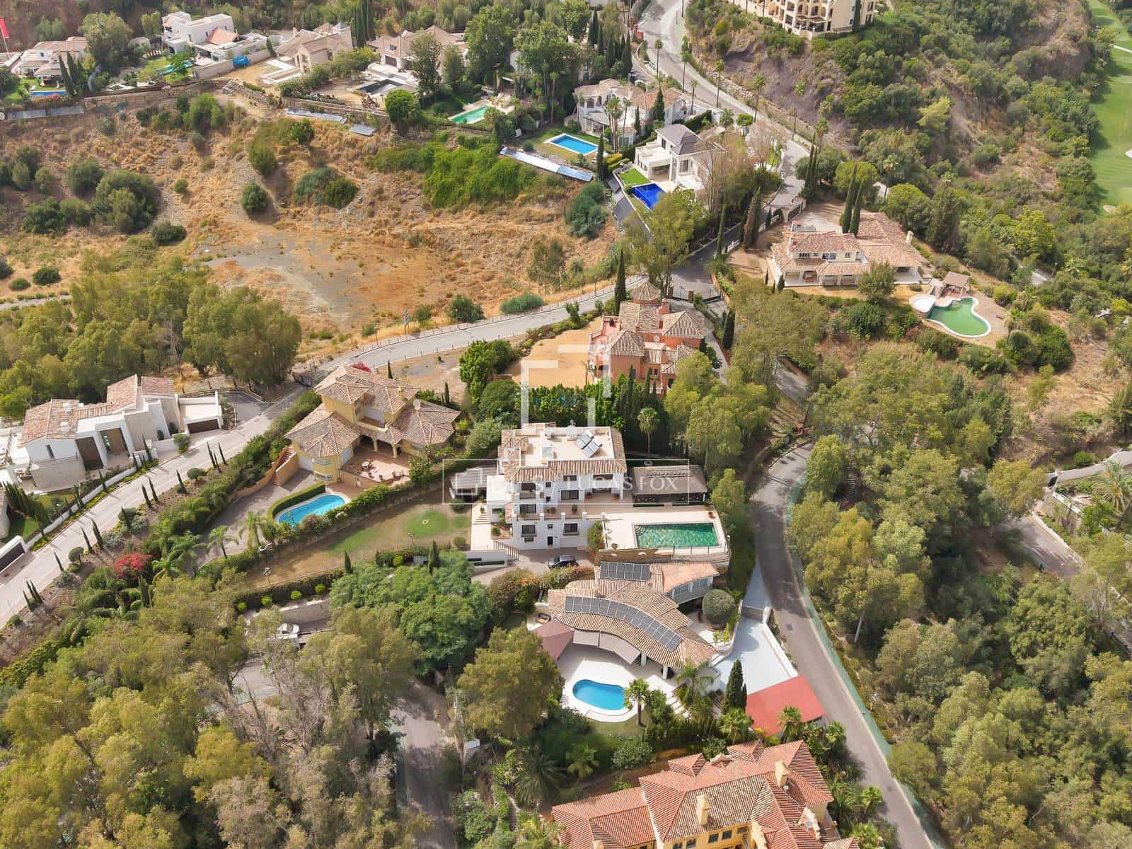7 bedroom Villa for sale in Benahavis with pool garage - € 3,100,000 (Ref: 10160610)