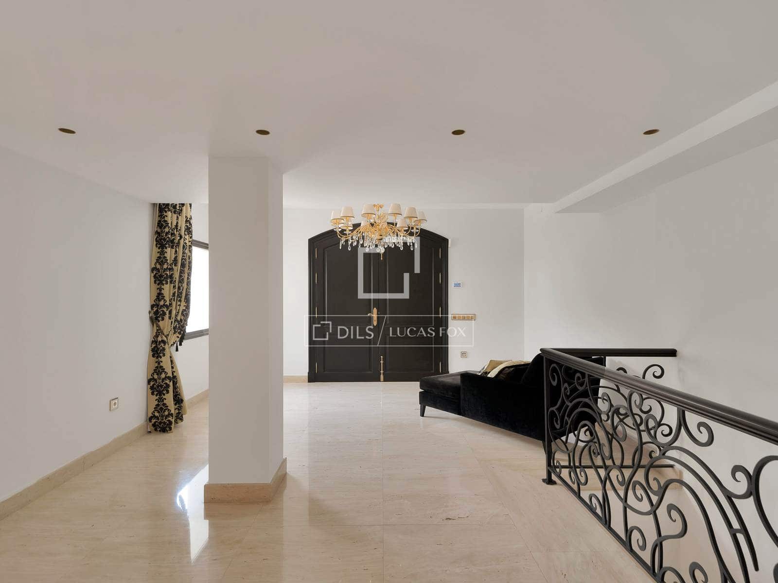 7 bedroom Villa for sale in Benahavis with pool garage - € 3,100,000 (Ref: 10160610)