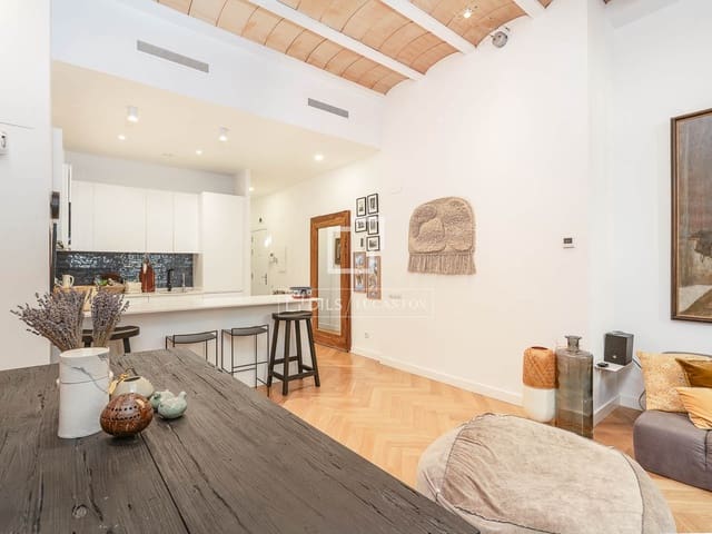 2 sovrum Lägenhet till salu i El Poble Sec, Barcelona stad med pool - 700 000 € (Ref: 10160612)