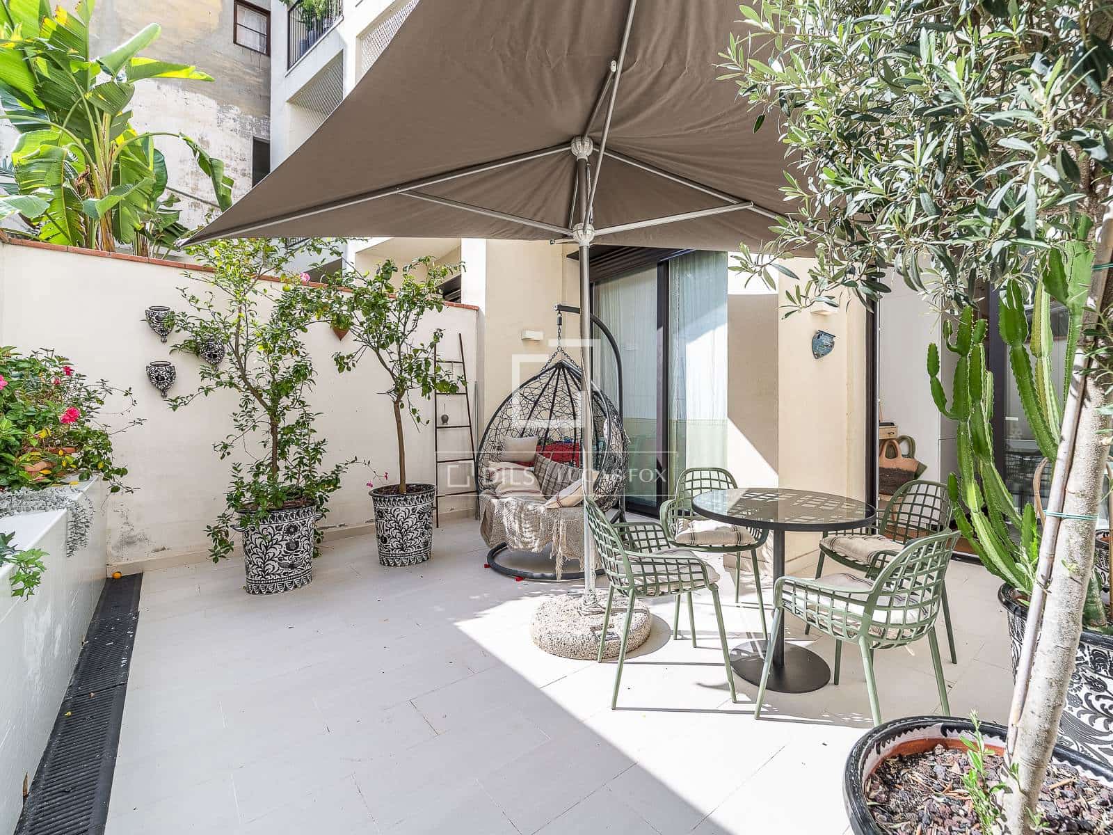 2 sovrum Lägenhet till salu i Barcelona stad med pool - 700 000 € (Ref: 10160612)