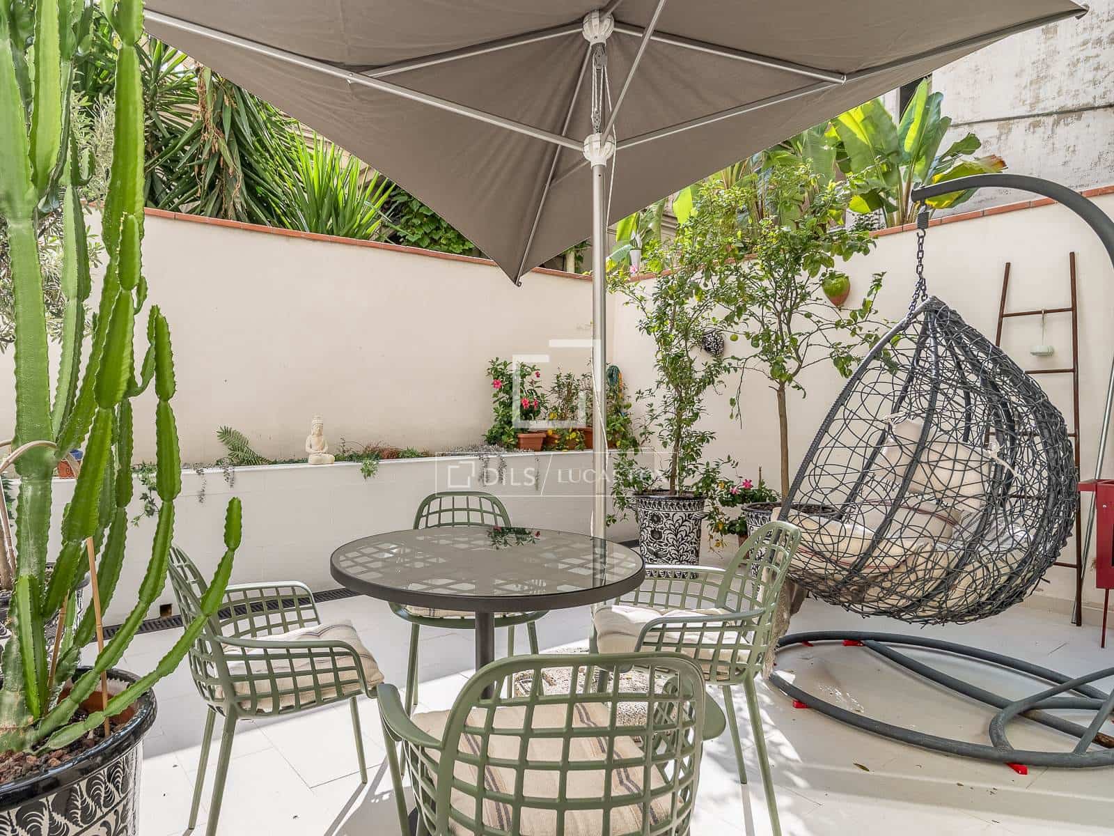 2 sovrum Lägenhet till salu i Barcelona stad med pool - 700 000 € (Ref: 10160612)