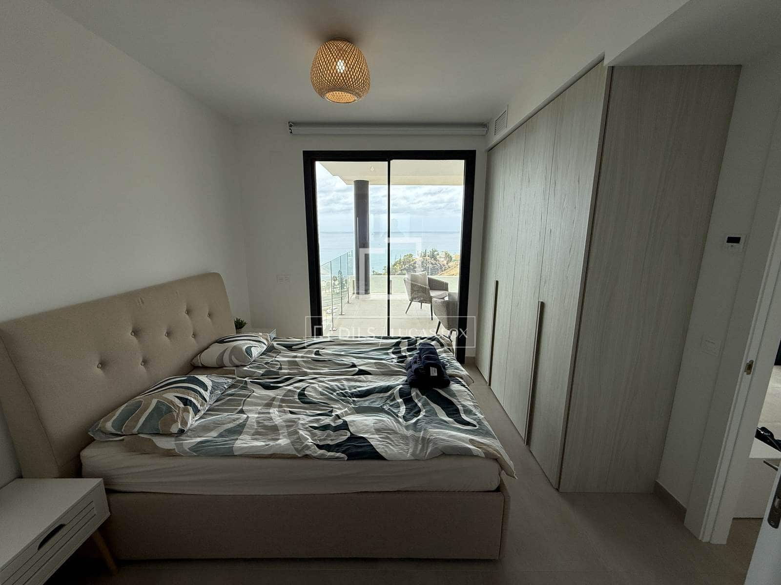 2 soveværelse Lejlighed til salg i Fuengirola med swimmingpool garage - € 695.000 (Ref: 10160614)