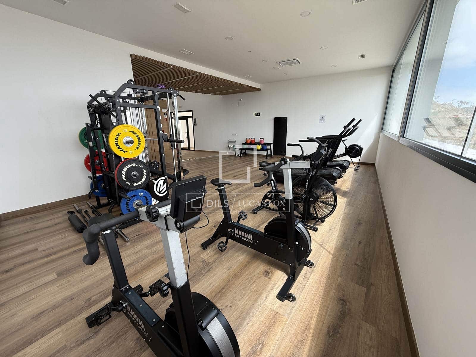 2 soveværelse Lejlighed til salg i Fuengirola med swimmingpool garage - € 695.000 (Ref: 10160614)