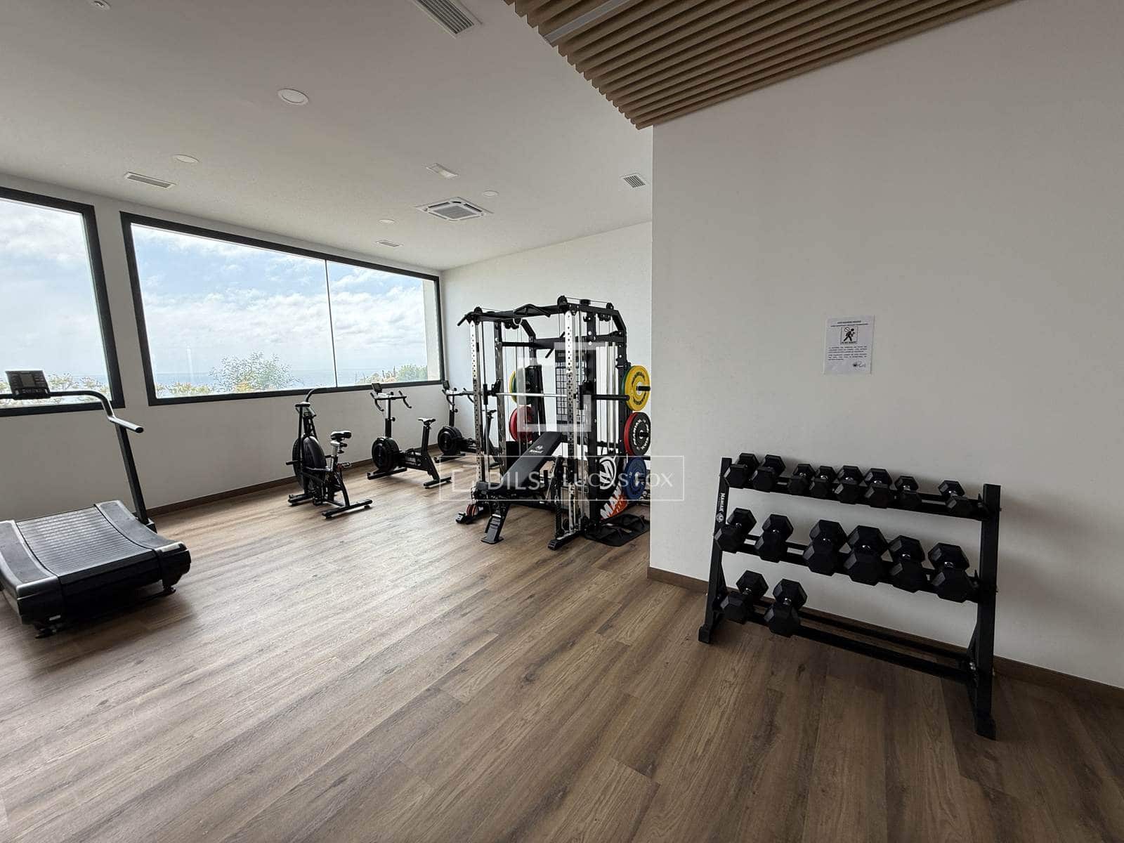 2 soveværelse Lejlighed til salg i Fuengirola med swimmingpool garage - € 695.000 (Ref: 10160614)