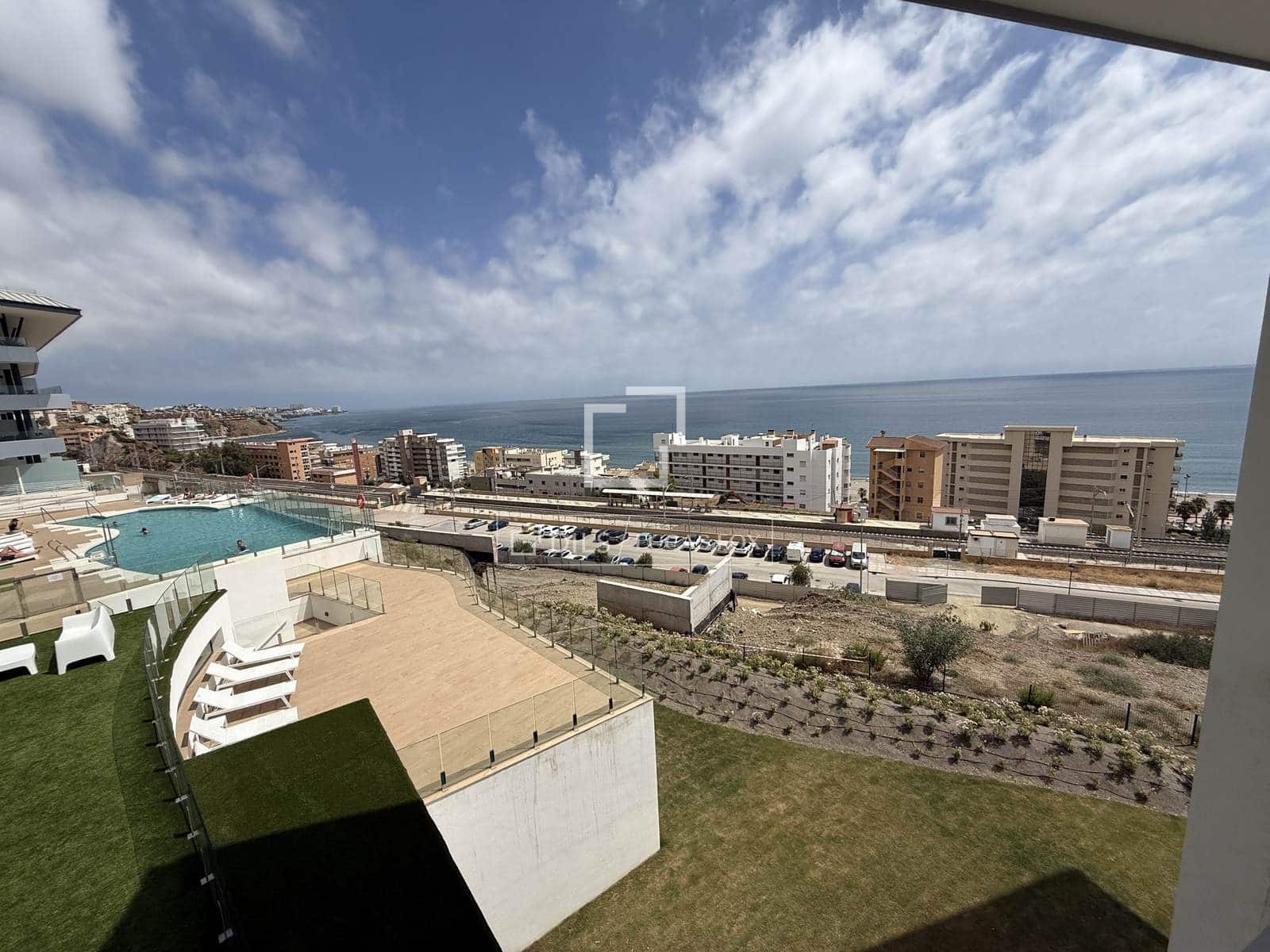 2 soveværelse Lejlighed til salg i Fuengirola med swimmingpool garage - € 695.000 (Ref: 10160614)
