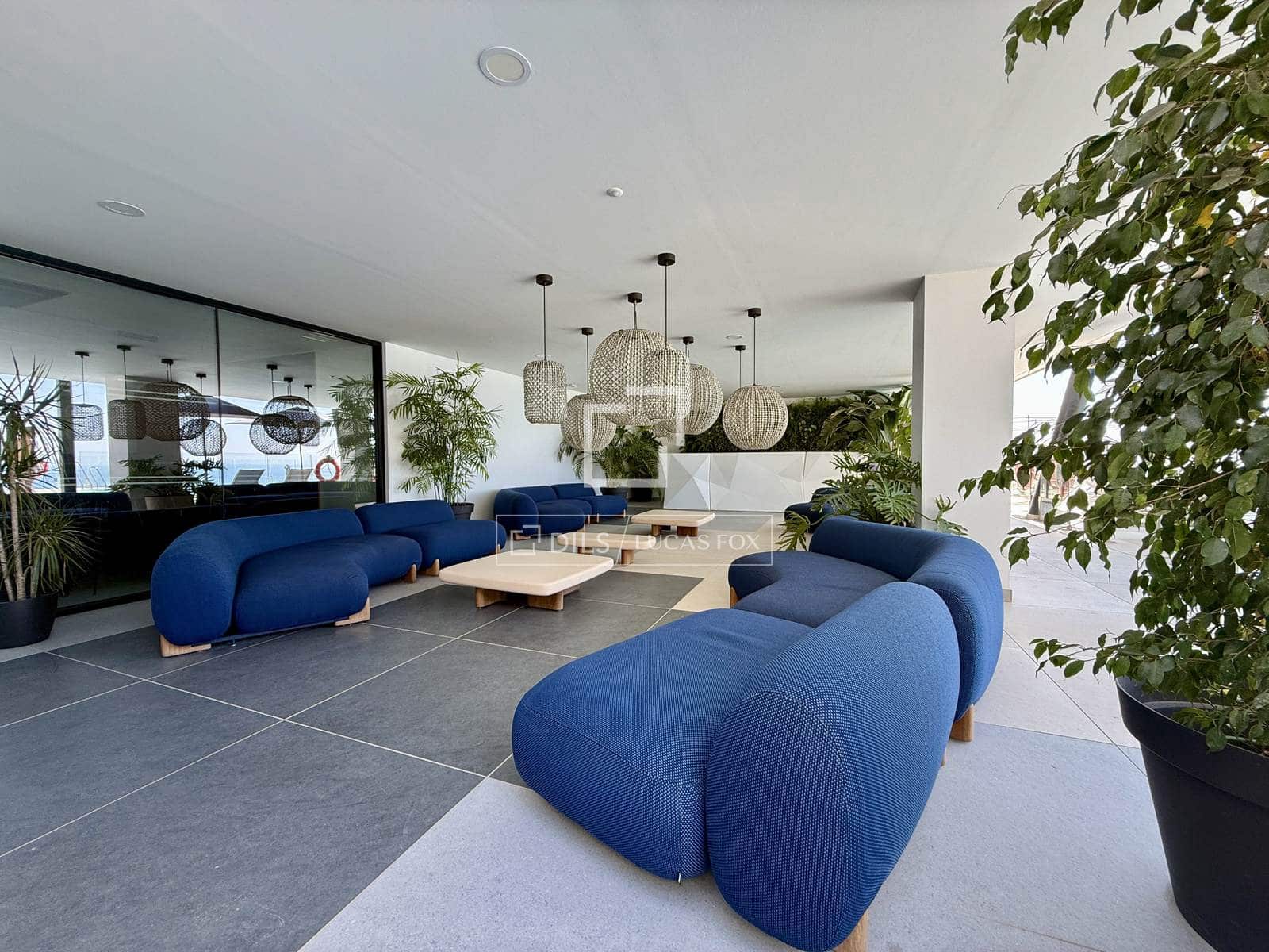 2 soveværelse Lejlighed til salg i Fuengirola med swimmingpool garage - € 945.000 (Ref: 10160615)