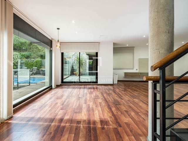4 quarto Moradia para arrendar em Sant Cugat del Vallès - 5 800 € (Ref: 10160619)