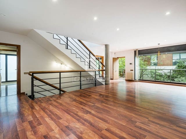4 quarto Moradia para arrendar em Sant Cugat del Vallès - 5 800 € (Ref: 10160619)