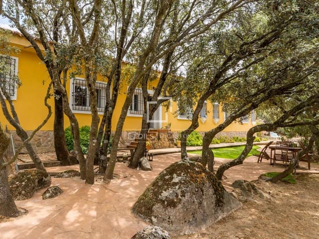 9 chambre Finca/Maison de Campagne à vendre à Colmenarejo avec piscine garage - 1 590 000 € (Ref: 10160766)