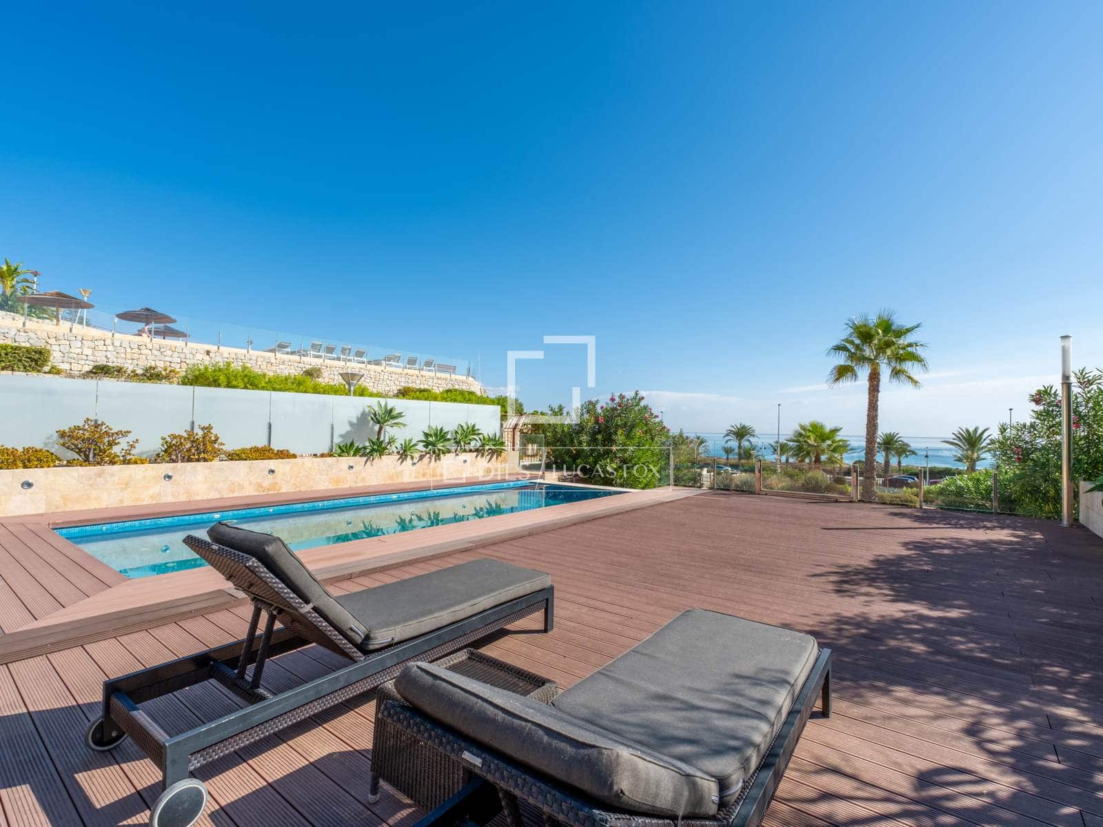 4 bedroom Villa for rent in Arenales del Sol with pool garage - € 4,500 (Ref: 10161777)