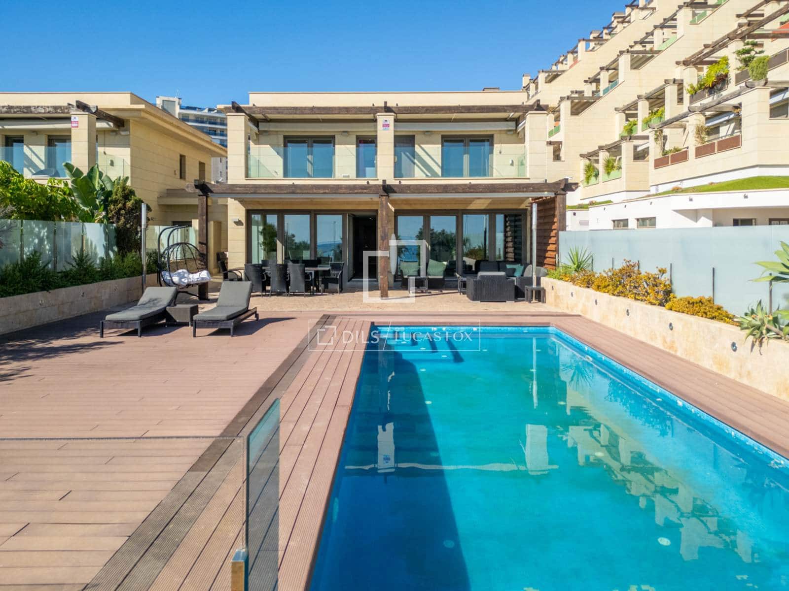 4 bedroom Villa for rent in Arenales del Sol with pool garage - € 4,500 (Ref: 10161777)