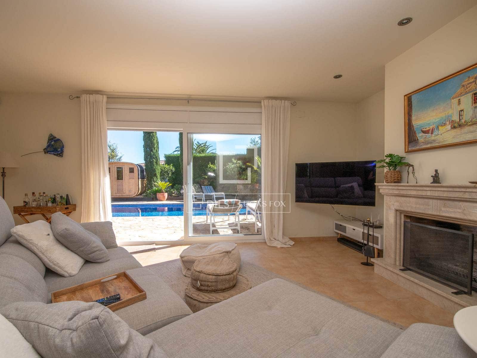 4 bedroom Villa for sale in Santa Cristina d'Aro with pool garage - € 1,195,000 (Ref: 10161914)