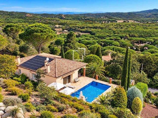 4 Zimmer Villa zu verkaufen in Santa Cristina d'Aro mit Pool Garage - 1.195.000 € (Ref: 10161914)
