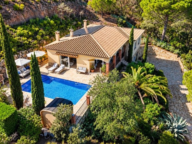 4 Zimmer Villa zu verkaufen in Santa Cristina d'Aro mit Pool Garage - 1.195.000 € (Ref: 10161914)