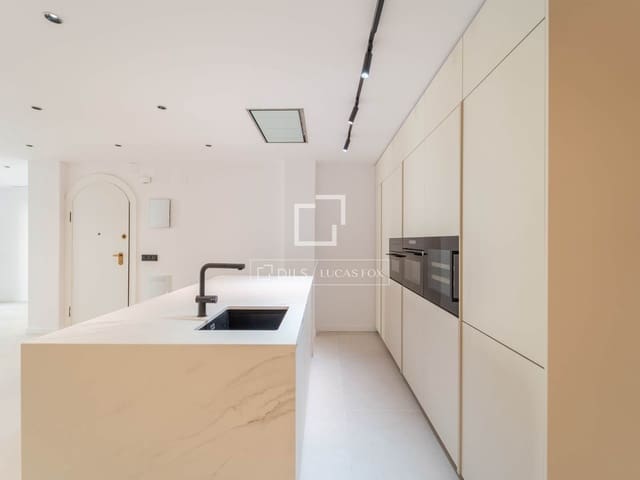 3 soveværelse Lejlighed til salg i Valencia by - € 799.000 (Ref: 10163213)