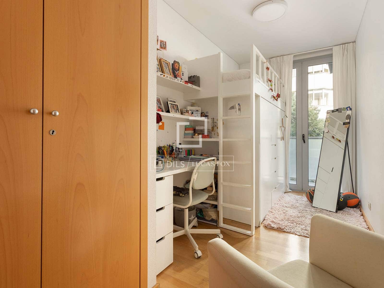 4 soverom Leilighet til salgs i Barcelona by med garasje - € 800 000 (Ref: 10163323)