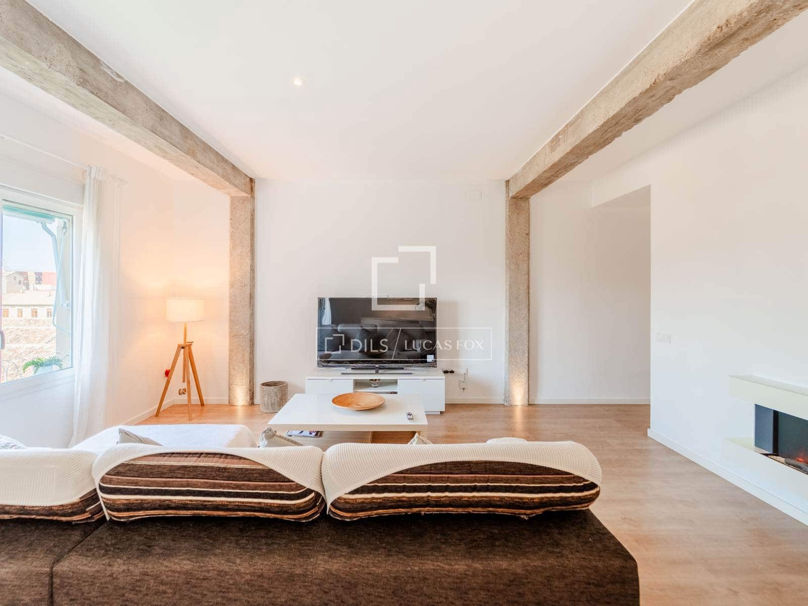 2 bedroom Apartment for rent in Valencia city - € 2,000 (Ref: 10163325)